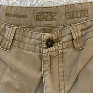 Buckle Black Men’s Standard Shorts W/38